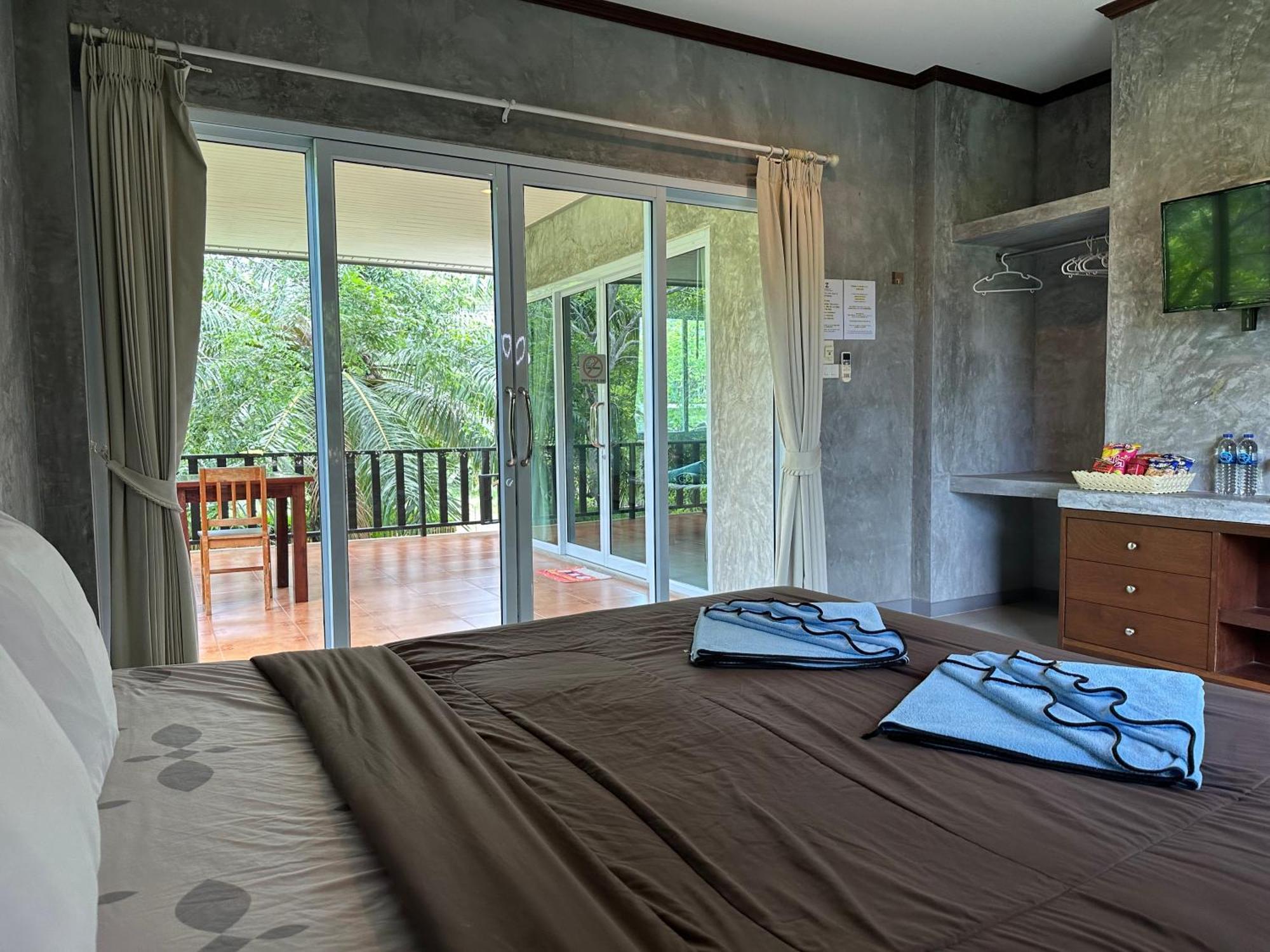 The Zohan Resort & Travel Agency Wok Tum Exterior photo