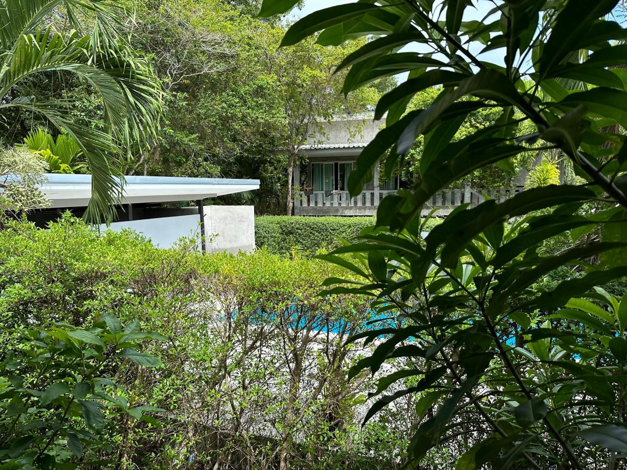 The Zohan Resort & Travel Agency Wok Tum Room photo